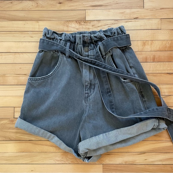 Vervet Pants - VERVET Women's Size S w26 Charcoal Gray High Rise Belted Paperbag Mom Shorts